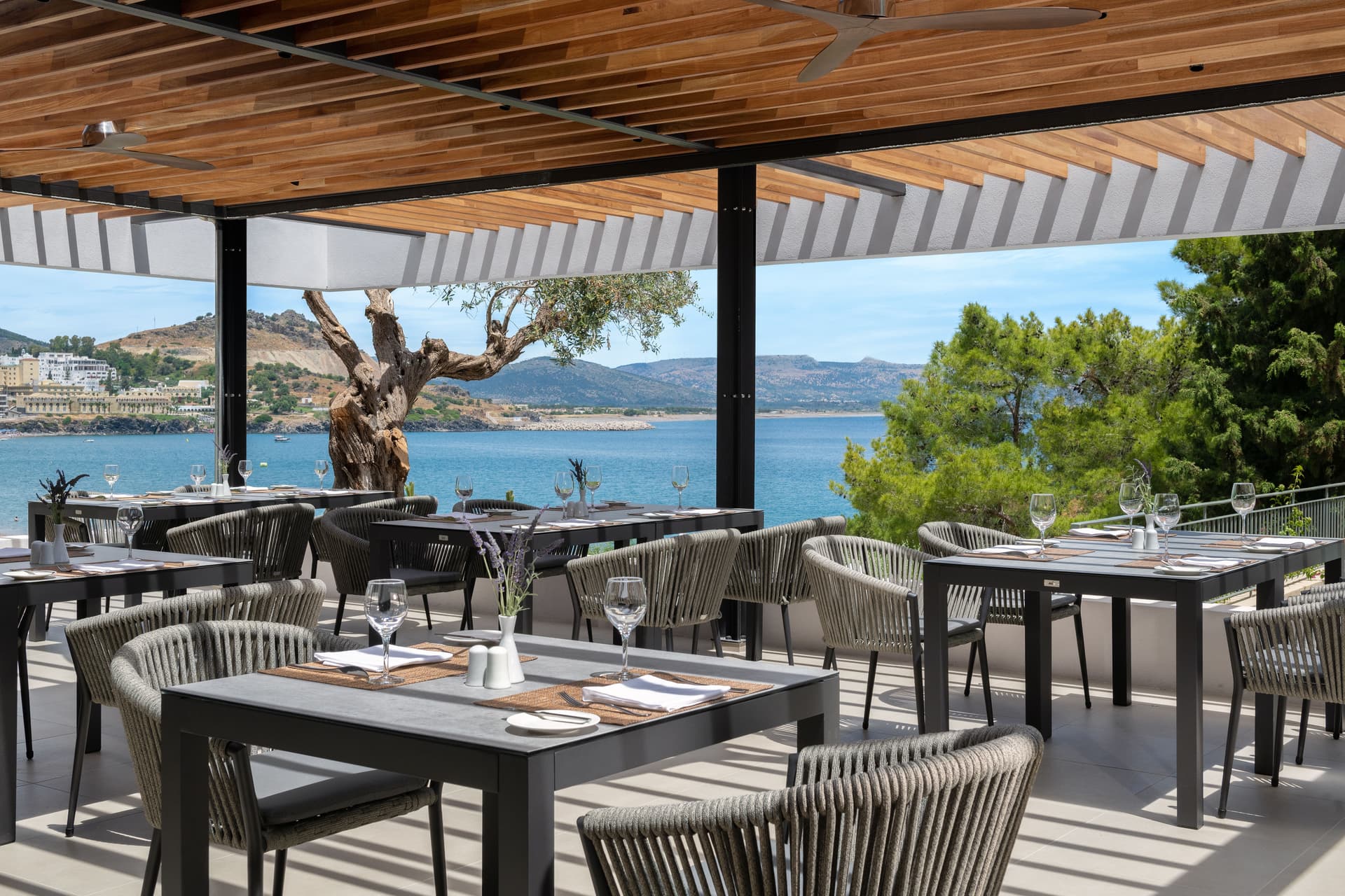 Meltemi Beach Bar & Restaurant Image